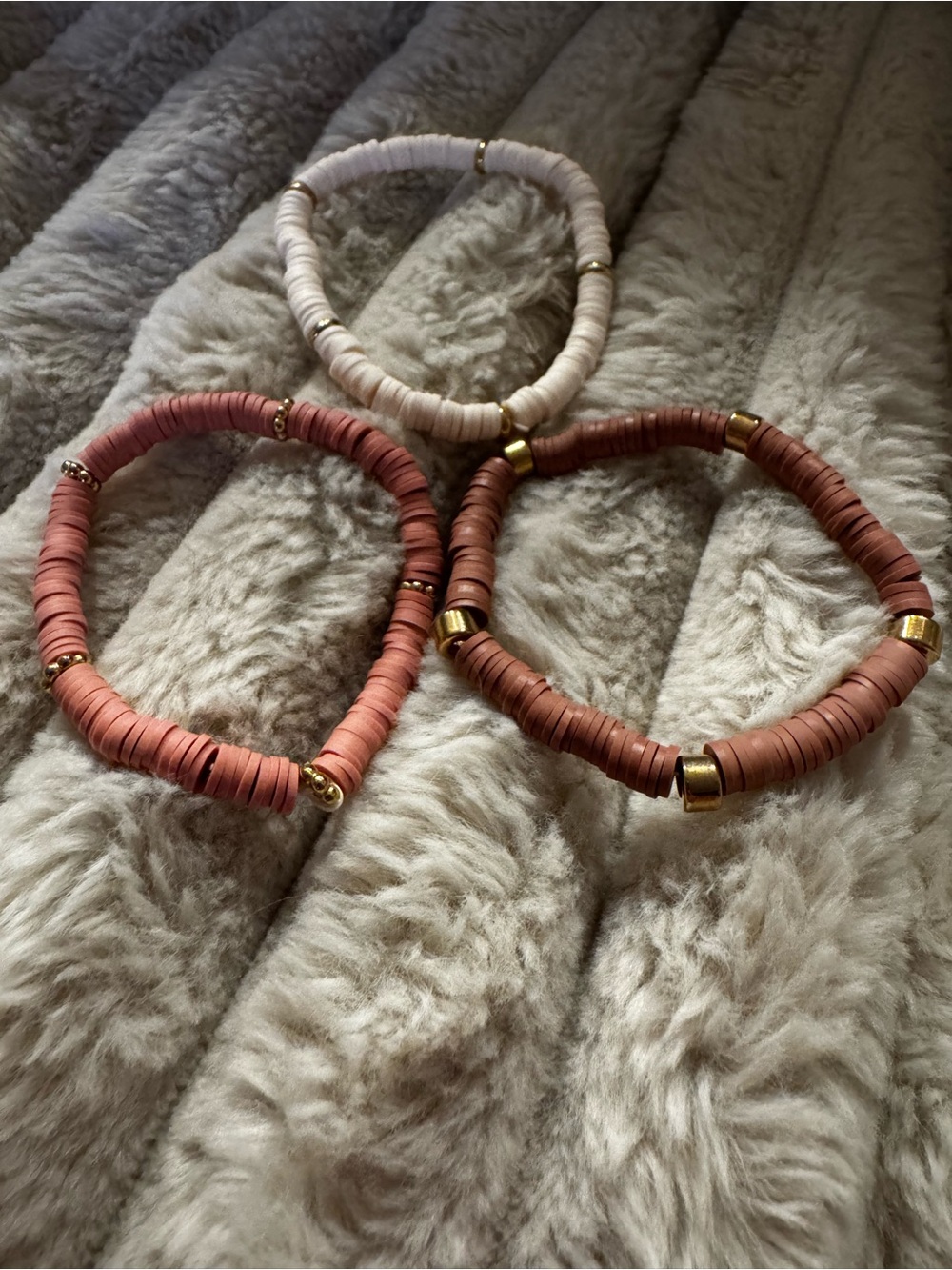 Three-Piece Women’s Stretch Bracelet Set - Pink, Dusty Rose, Ivory